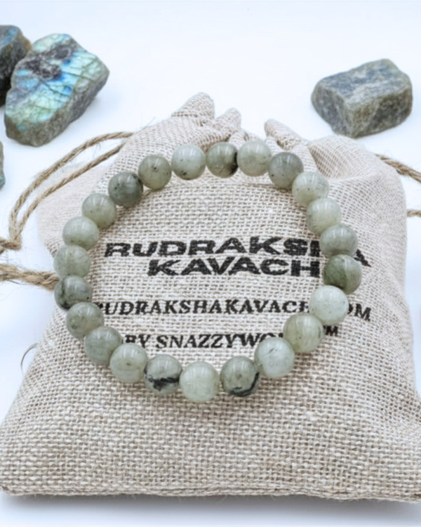 Home Labradorite Bracelet Main
